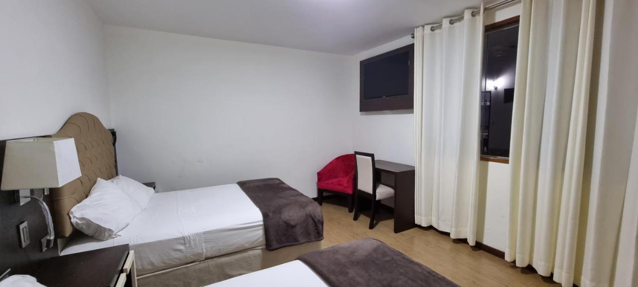 Hotel Imperio Real Trujillo Luaran gambar