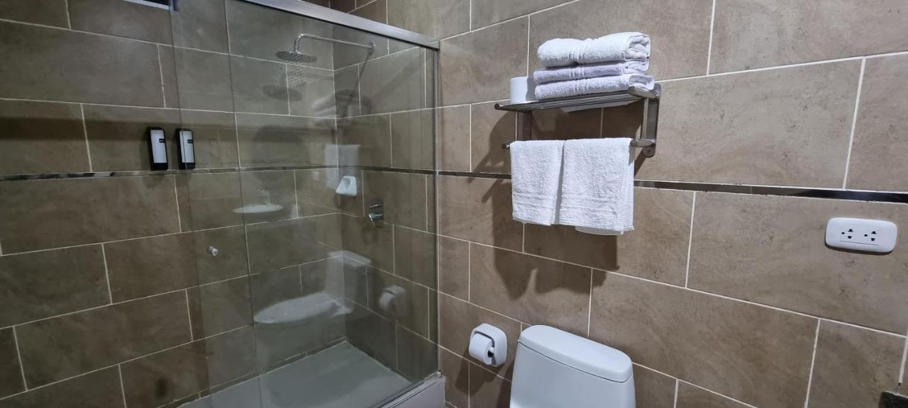 Hotel Imperio Real Trujillo Luaran gambar